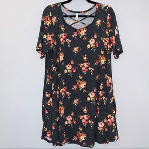 Emetla Plus Size Polka Dot Floral Tunic